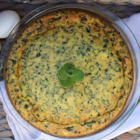 You can still have delicious quiche on a ketogenic diet! Who needs crust anyway? This classic crustless spinach red pepper feta quiche is a family favorite at our house. Easy, quick, low carb, gluten free, and tasty! #ketoquiche #ketodinner #ketobreakfast