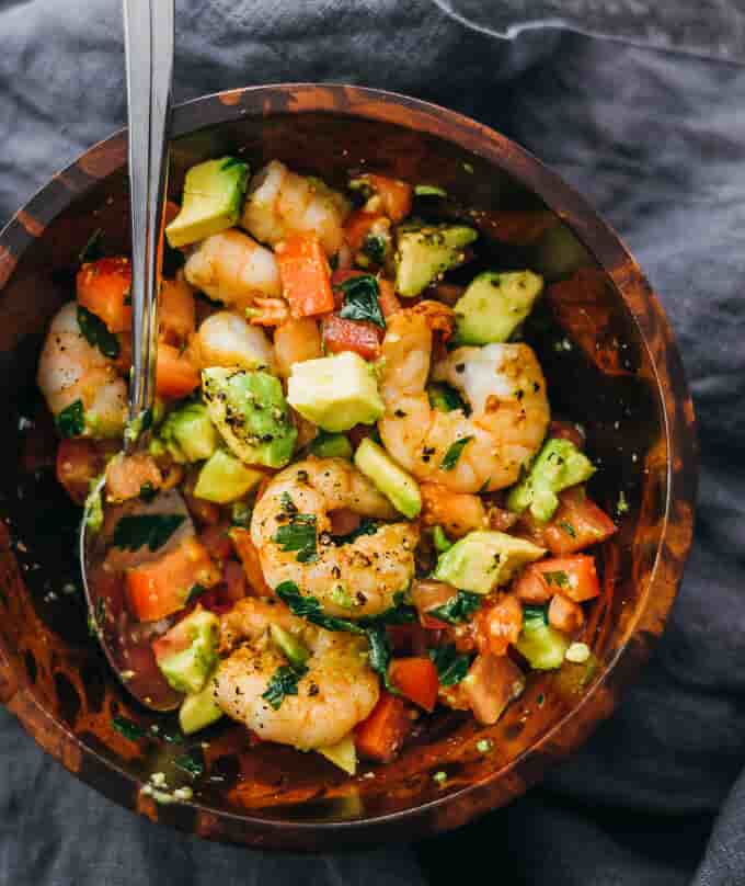 Easy Shrimp Avocado Salad with Tomatoes and Feta. Keto salad recipe list from Keen for Keto! #ketosalad #ketoshrimpsalad #shrimpsalad #ketosaladrecipes